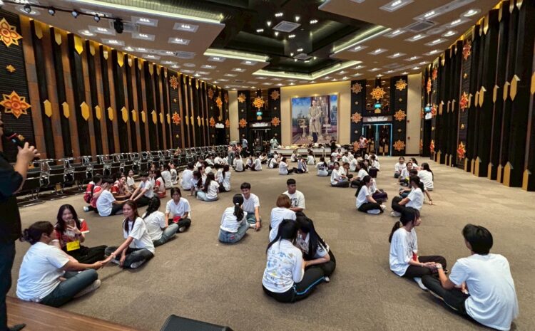  สโมสรนักศึกษาวิทยาลัยนวัตกรรมอาหารและอุตสาหกรรมบริการ จัดกิจกรรมสานสัมพันธ์น้องพี่ C-FHI