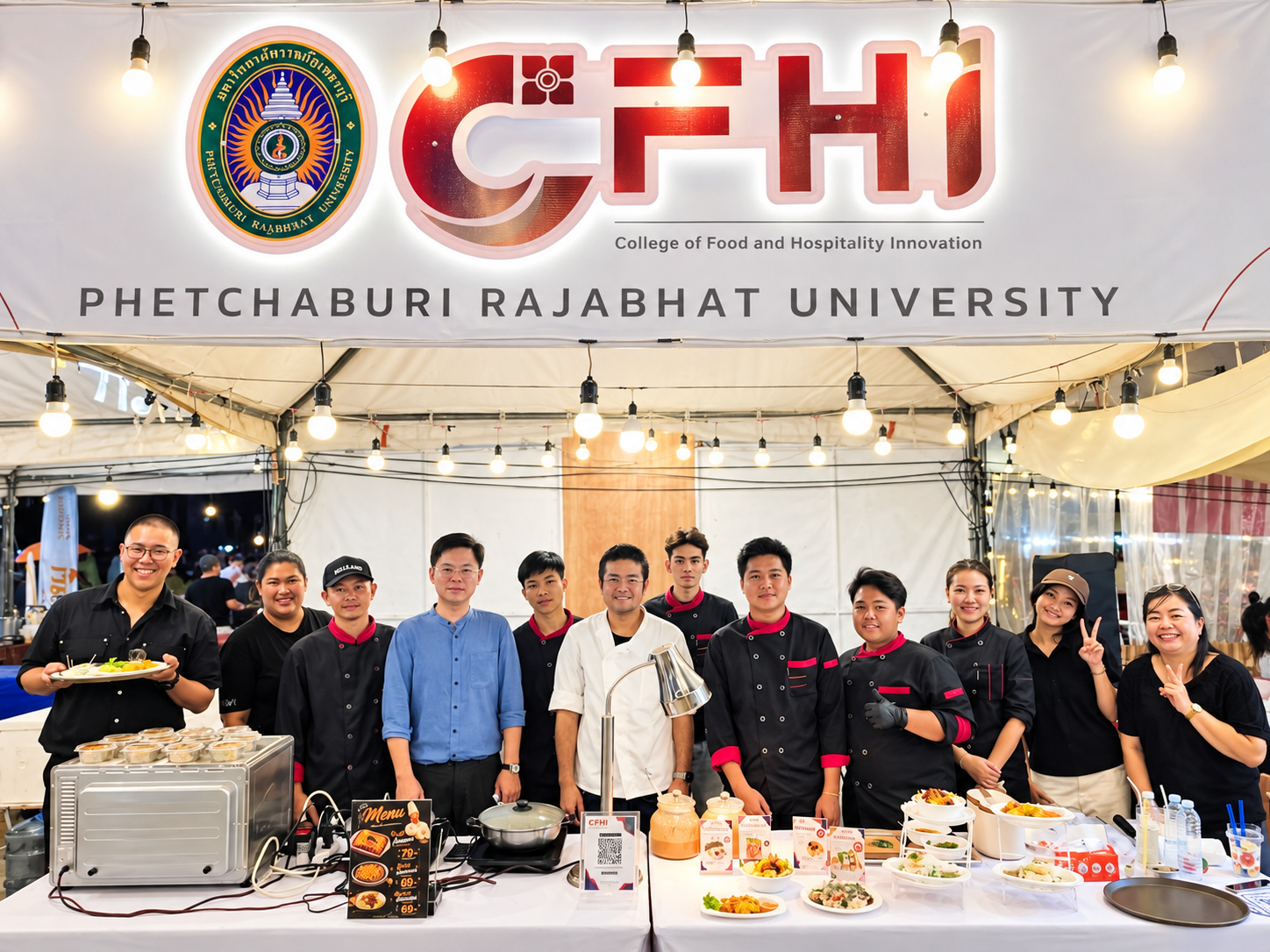 นักศึกษาและบุคลากร C-FHI ร่วมออกบูธอาหารและเครื่องดื่มในงาน Hua Hin Food Fest on the Beach 2026