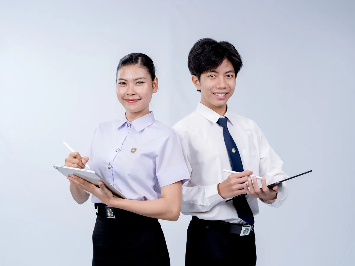 Chinese for Business and Services students holding tablets